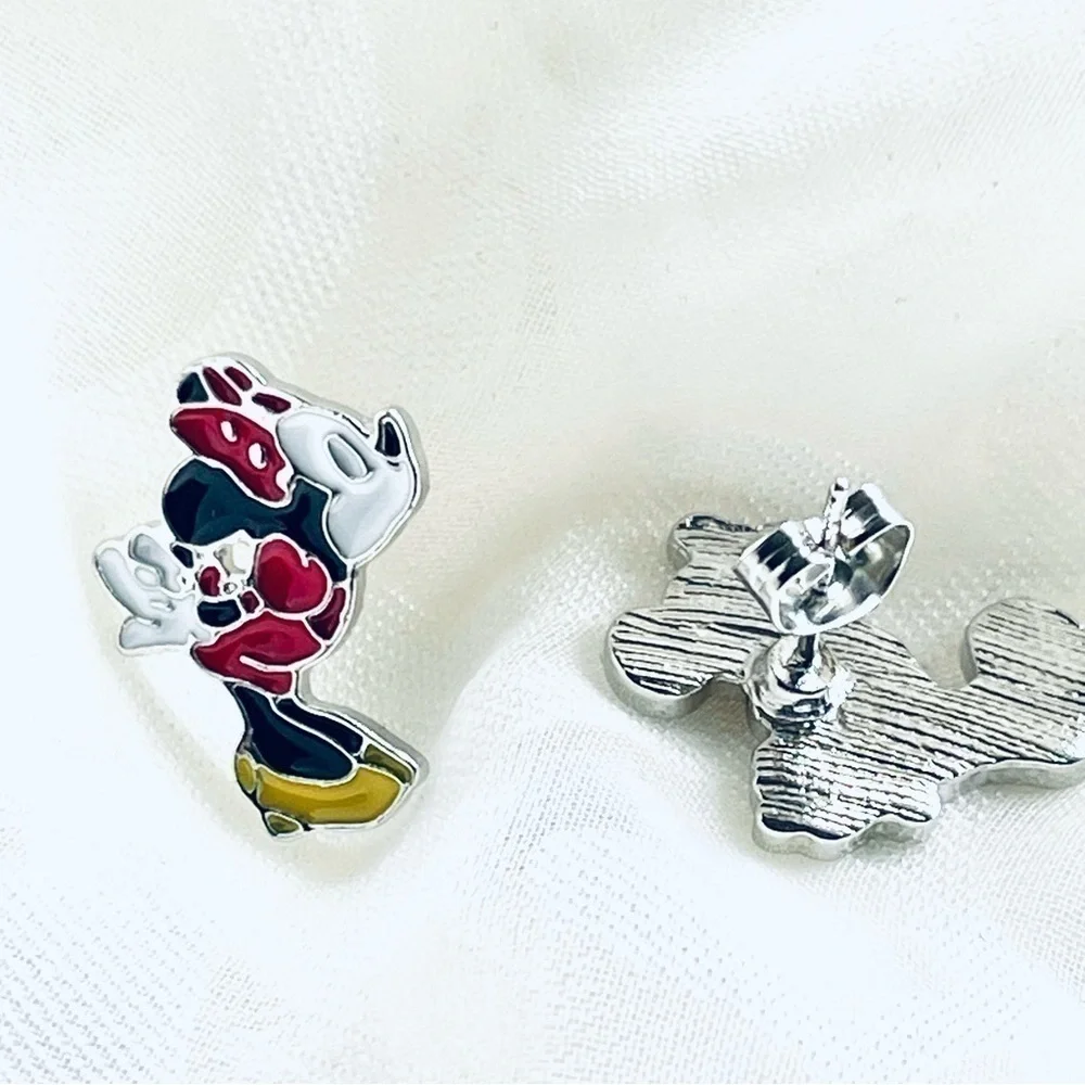 NWOT Disney Mickey Mouse and Minnie Earrings